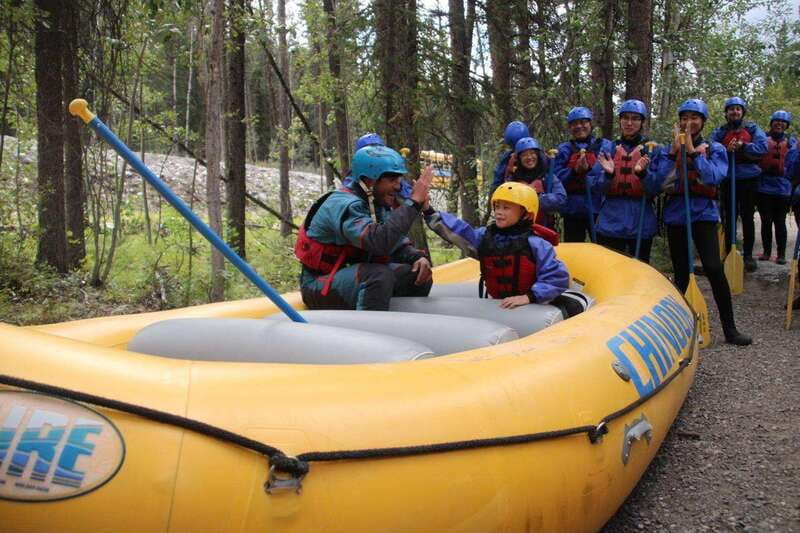 Banff: Afternoon Kananaskis River Whitewater Rafting Tour - Chinook base snacks, hot drinks, and the free photo download