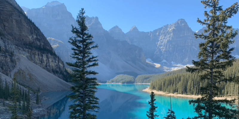 Banff/Canmore: Moraine Lake w/ Lake Louise Option - Lake Louise: enough time to walk and still feel un-rushed