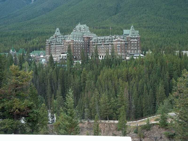 Banff: Castle Food Experience at Banff Springs Hotel - The Dessert Finish: Locally Roasted Coffee or Tea