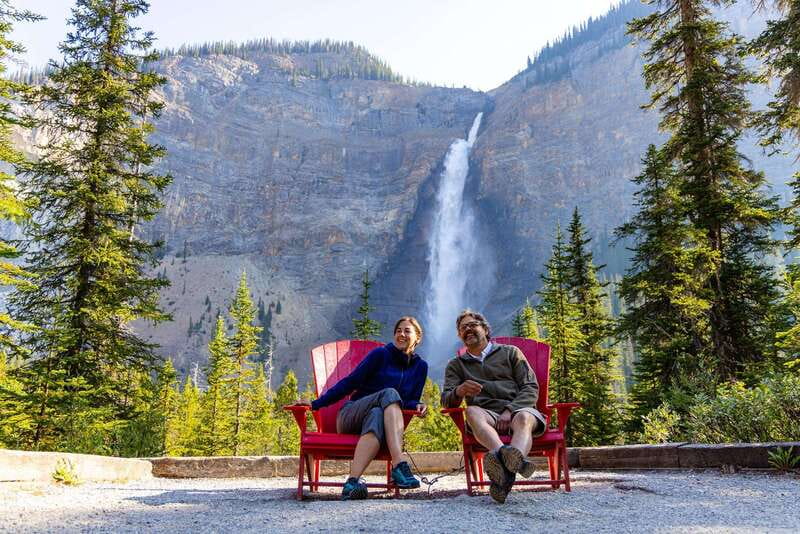 Banff: Grizzly Bear Refuge Tour with Lunch - Golden Skybridge + Lunch: Big Structure, Easy Break
