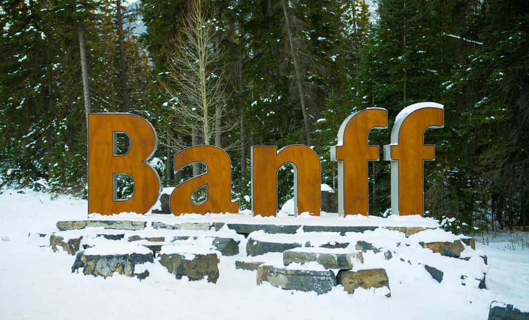 Banff Town, Gondola, Hot Springs, Bow Falls & Three Lakes - Cascade of Time Garden and Surprise Corner: quick scenic breaks that add variety