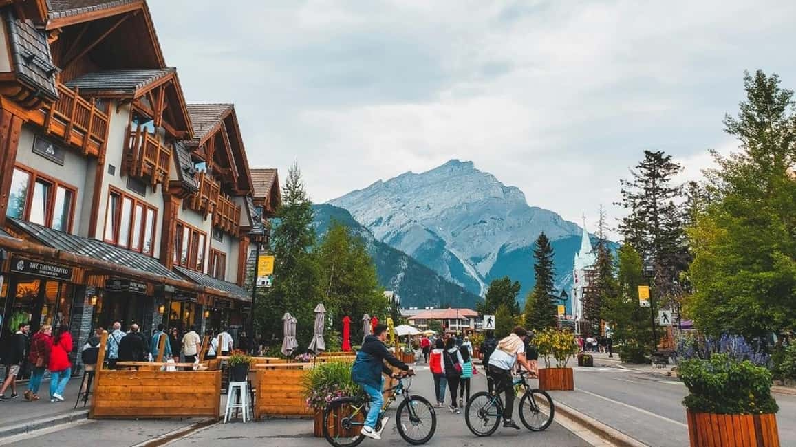 Banff Town, Gondola, Hot Springs, Bow Falls & Three Lakes - Lake Minnewanka: the glacier-blue lake with wildlife spotting potential