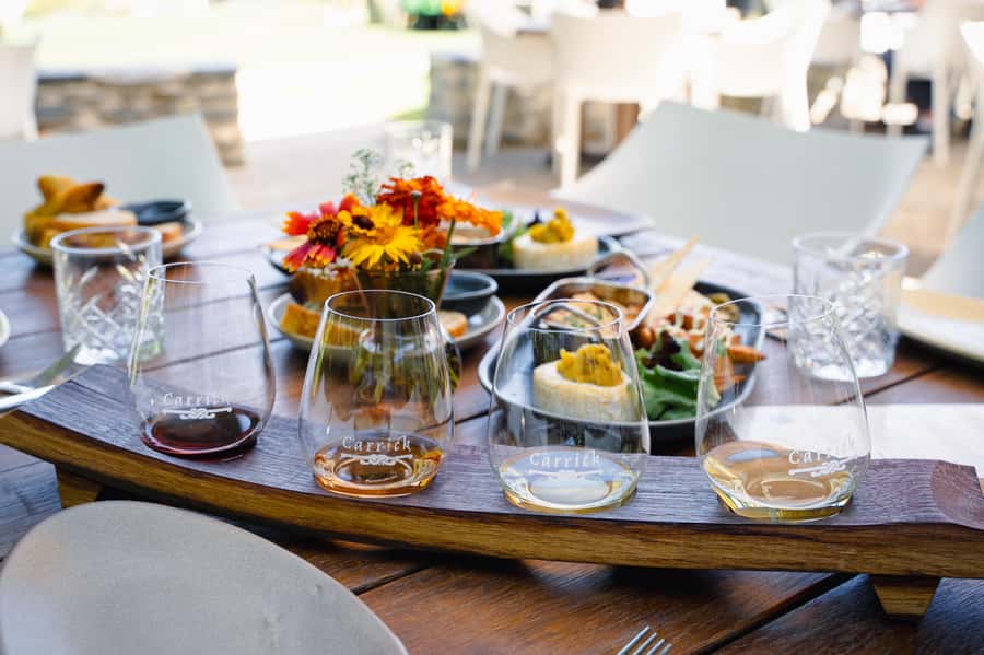 Boutique Winery Half-Day Tour & Vineyard Platter-Style Lunch - Electric-Car Transfer: Quiet Time to Watch the Scenery