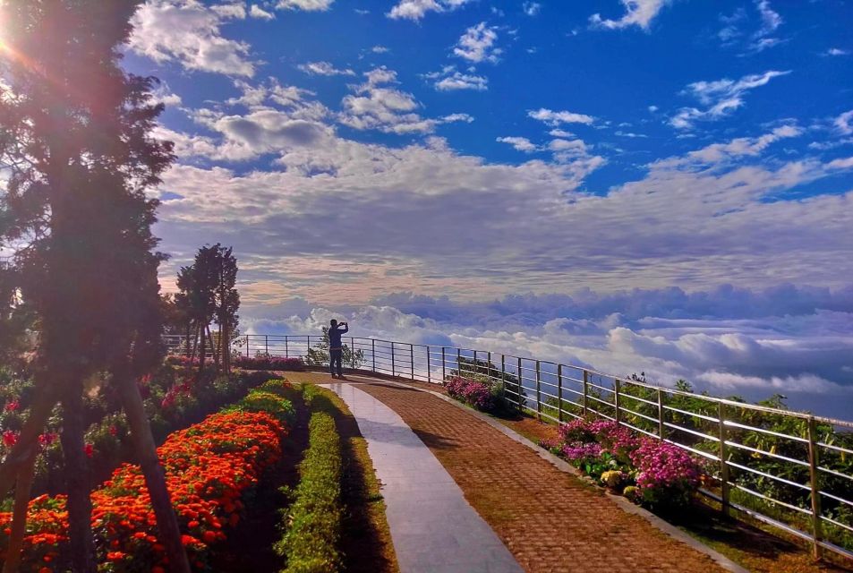 Chang Mai: Doi Inthanon Day Tour w/Waterfalls & Hilltribes - King’s and Queen’s Pagodas: architecture with meaning