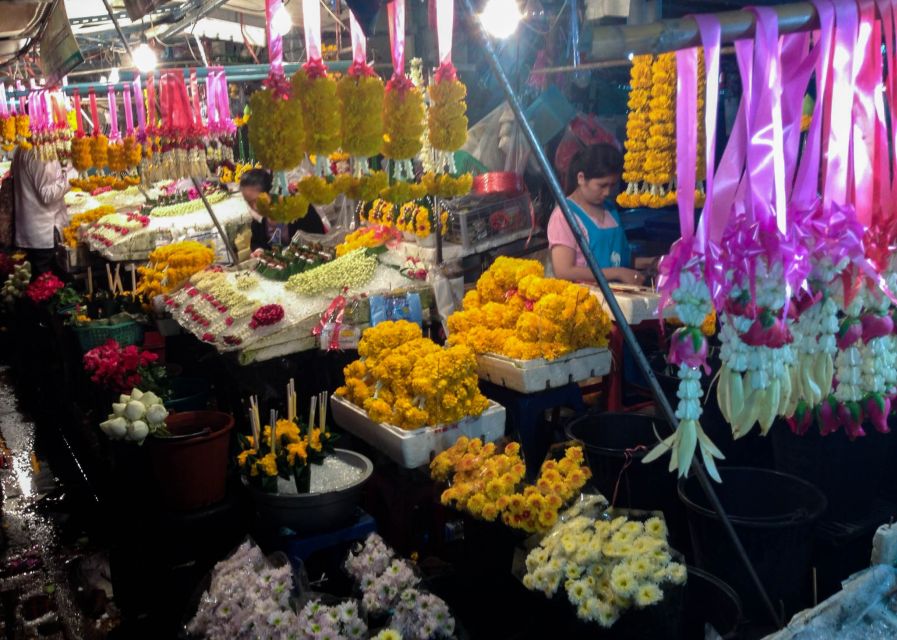 Chiang Mai: Chiang Mai Bar Hopping Guided Night Tour - Price and value: when $35 makes sense