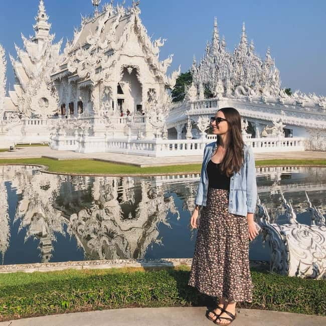 Chiang Mai: Chiang Rai Famous Temples & Hot Springs Day Trip - Lunch at Lanmanee Food Court: Convenient, But Crowds Can Affect It