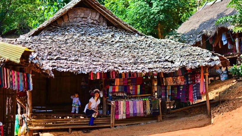 Chiang Mai: Chiang Rai Temples, Golden Triangle & Boat Tour - Wachirathan Waterfall plus Kew Mae Pan hike (Nov–May): nature at the end of a packed day