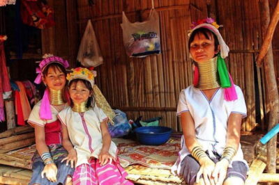 Chiang Mai: Chiang Rai Temples, Karen Tribe and Hot Springs - Mae Kachan Hot Springs: warm feet and a real reset