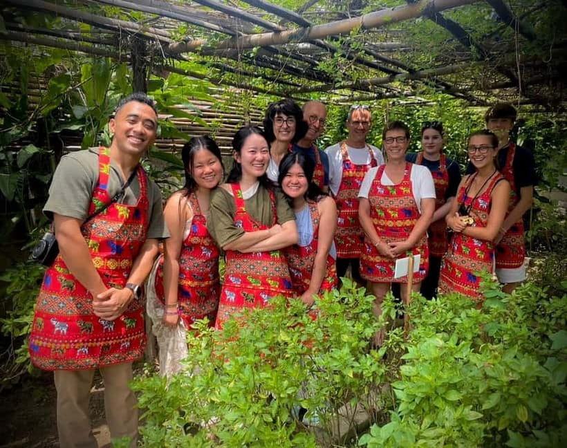 Chiang Mai: Cooking Class, Market and Thai Herbs Garden Tour - Why this Chiang Mai cooking class feels different