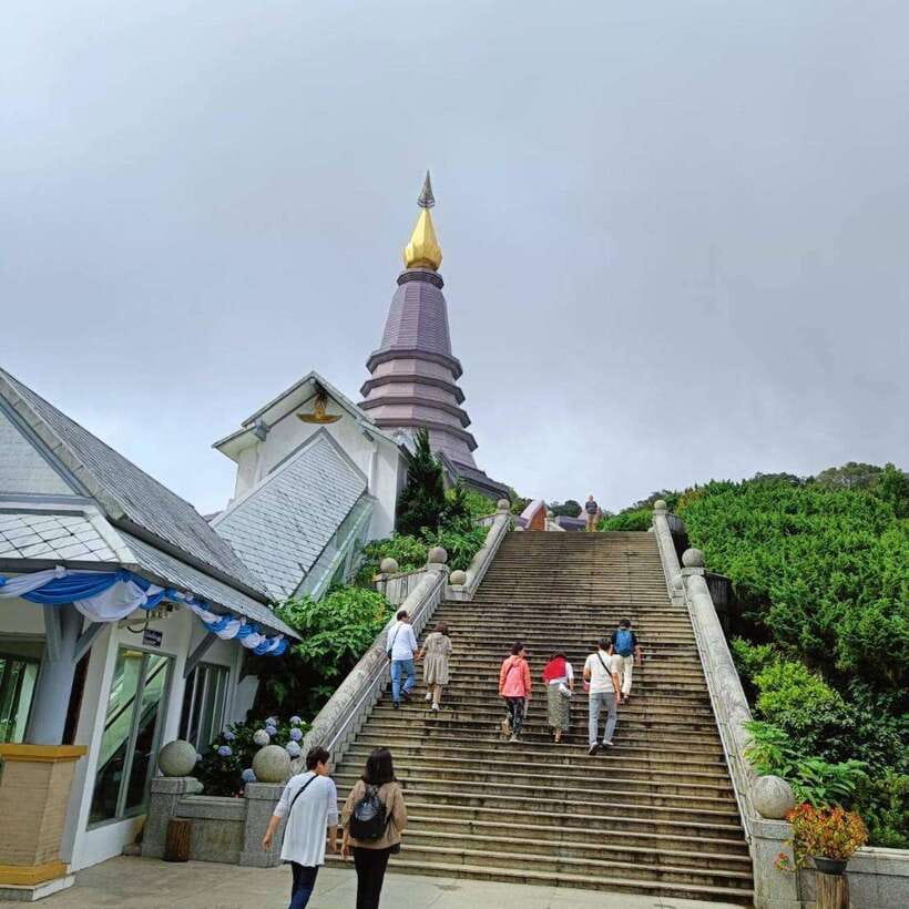 Chiang Mai: Doi Inthanon National Park & Waterfall Day Tour - Hmong Market stop: browse, sample, and buy only if it fits