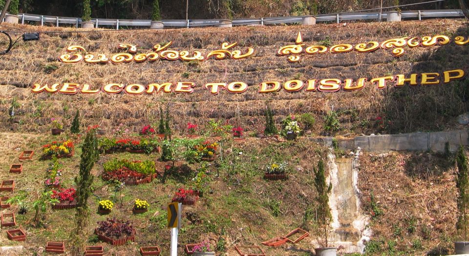 Chiang Mai: Doi Suthep National Park Leisure Hiking & Biking - Hill tribe village time near the summit area