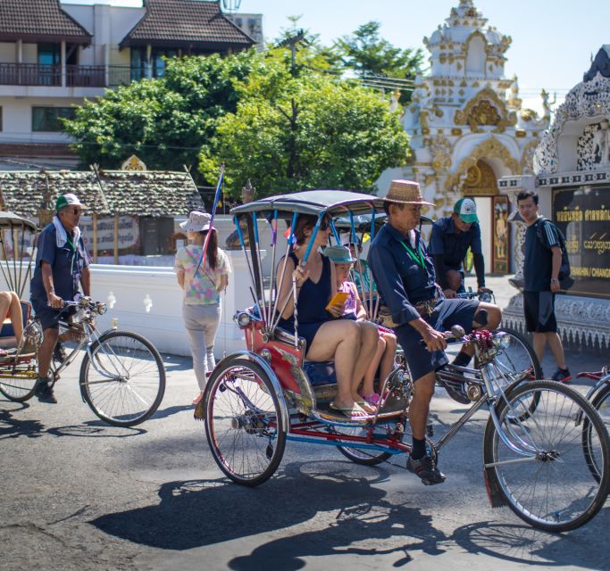 Chiang Mai: Historic Old City Bike Tour - Morning or Night - Three Kings Monument: a stop that helps you understand the layout