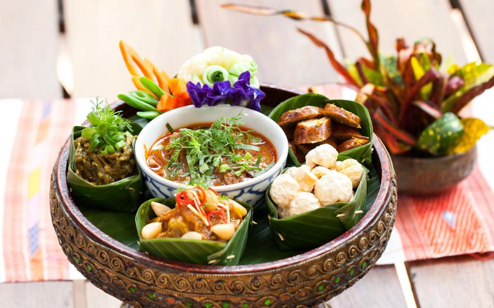 Chiang Mai: Khantoke Dinner with Traditional Performance - Who This Experience Fits Best in Your Chiang Mai Plan