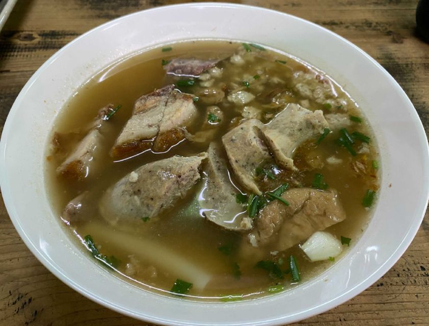 Chiang Mai: Local Food and Markets Guided Walking Tour - Starting at Khua Khaek Bridge: getting oriented fast (and eating soon)