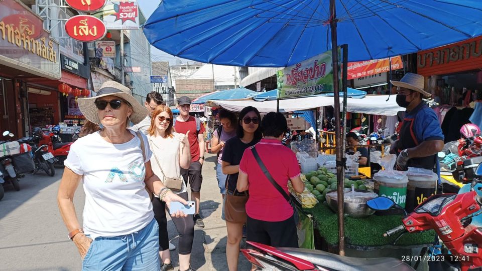 Chiang Mai: Local Food and Markets Guided Walking Tour - Mango sticky rice hunting: dessert is part of the route, not an afterthought