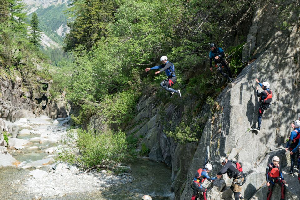From Interlaken: Grimsel Gorge Canyoning Tour - What to bring, what not to bring, and how to keep your day easy