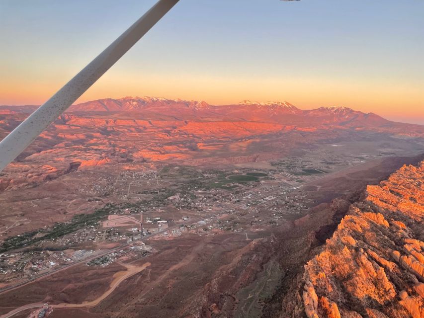 Moab: Canyonlands National Park Airplane Tour - Planning Your Day: Meeting Point, What to Bring, and Basic Rules