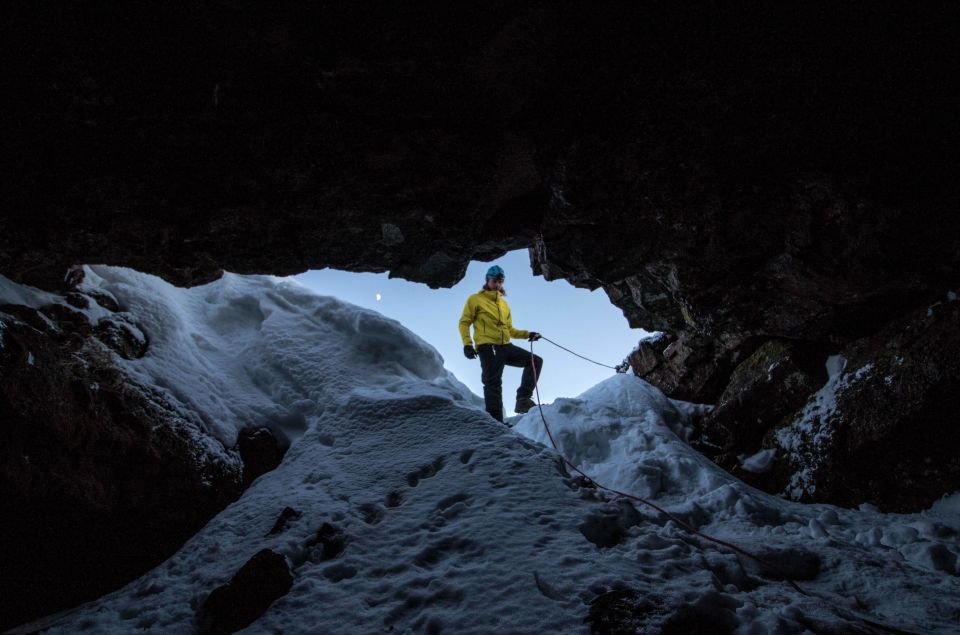 Silfra: Leidarendi Lava Caving & Snorkeling Tour with Photos - Photos, GoPro rental, and what you get for free