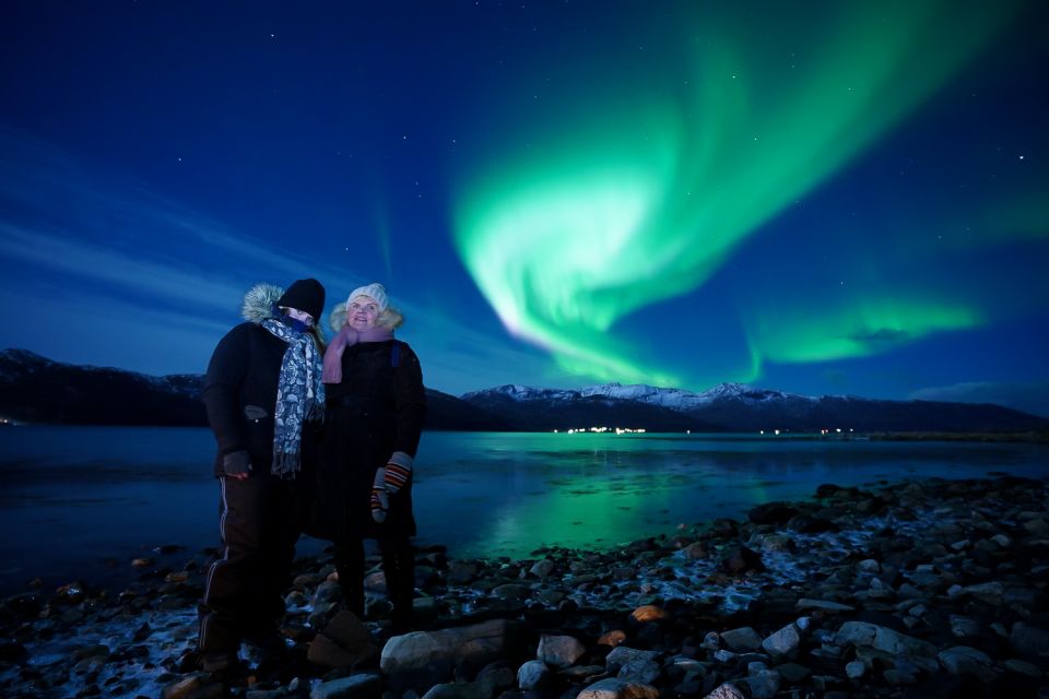 Tromsø: Northern Lights Tour with Free Professional Portrait - Campsite Time Under the Stars: Suits, Snacks, and Campfire Comfort
